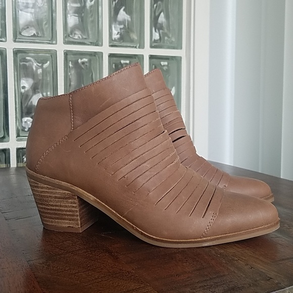 Lucky Brand Shoes - Lucky Brand Zavrina Boot